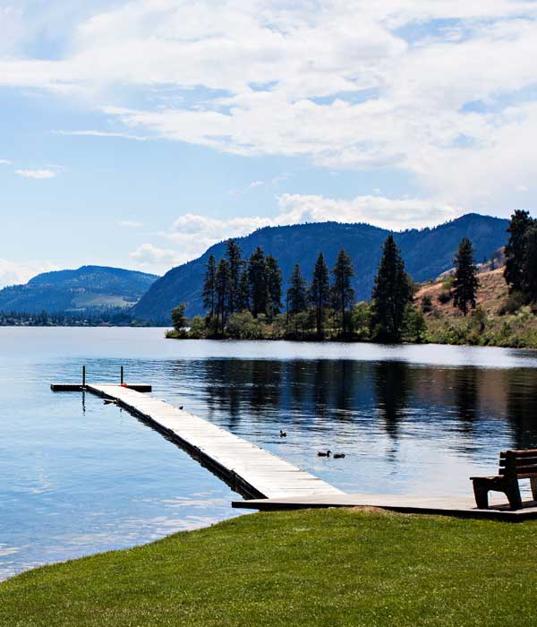 Okanagan Cabins for rent lake front resort private beach