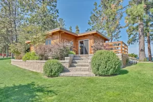 Ponderosa Point Resort Waterfront Cabins for rent on Skaha Lake - Okanagan BC