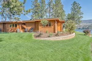 Ponderosa Point Resort Waterfront Cabins for rent on Skaha Lake - Okanagan BC